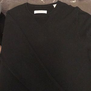 Medium size black sweater